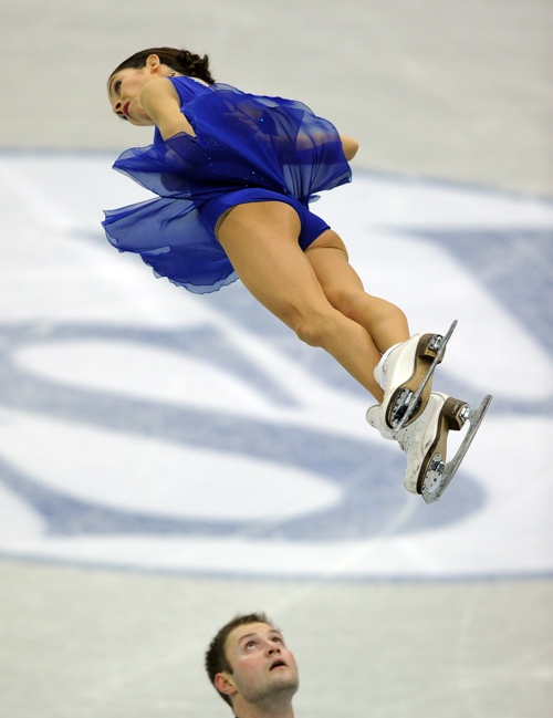 Фоторепортаж о выступлении Веры Базаровой и Юрия Ларионова на сочинском Гран-при. Фото: Julian Finney/Getty Images Фоторепортаж о выступлении Веры Базаровой и Юрия Ларионова на сочинском Гран-при. Фото: Julian Finney/Getty Images
